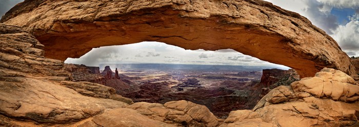 Mesa Arch Pano_PEi.jpg